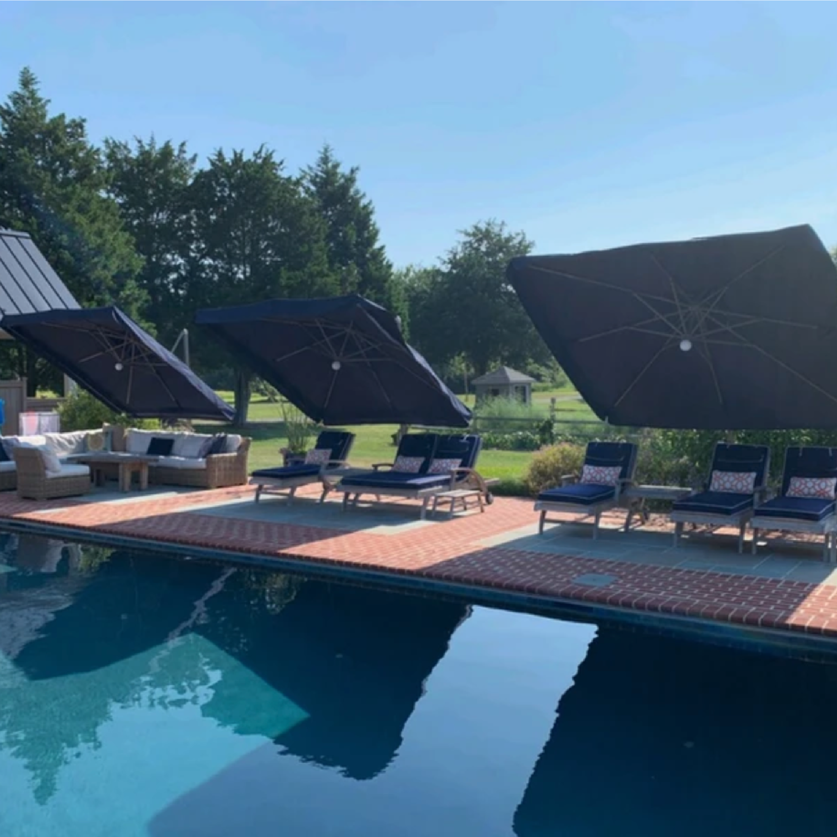 Vrienden Patio Umbrella with Lights Palmerhenley