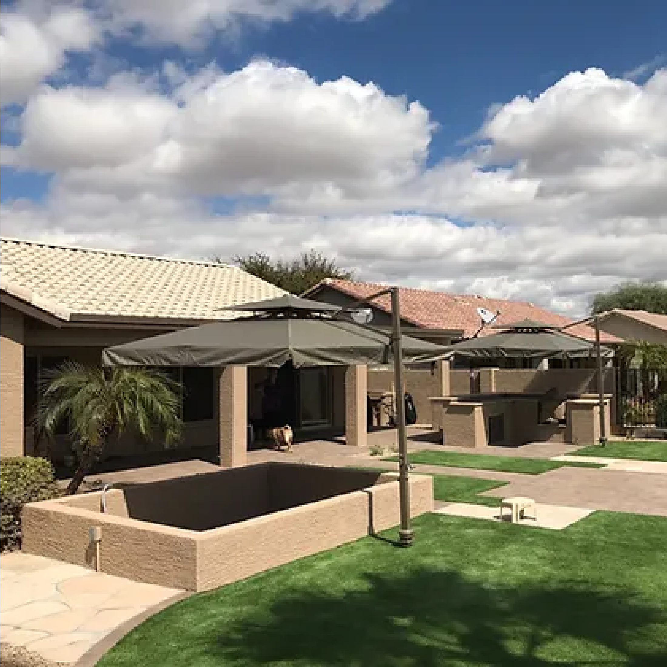 Vrienden Patio Umbrella with Lights Palmerhenley